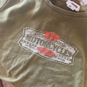 makes your body snatched! -y2k, vintage, garage crop top, not in stores anymore